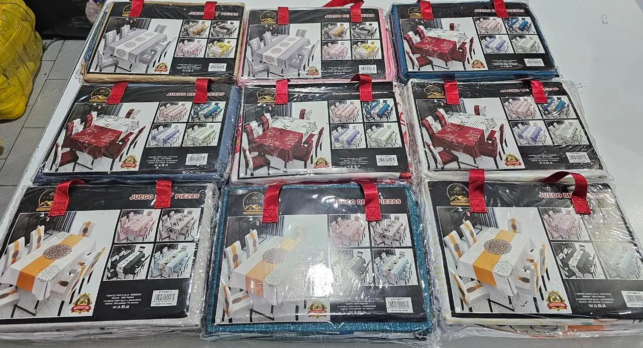 Set De 6 Cubresillas y Mantel (150x220cm)